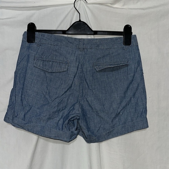 Banana Republic chambray shorts size 2 - Picture 2 of 4